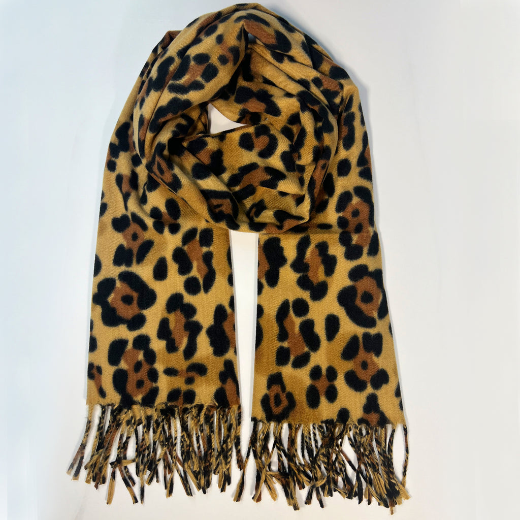 Supreme Leopard Scarf. VNDS. FW15. 100% wool, one | Depop
